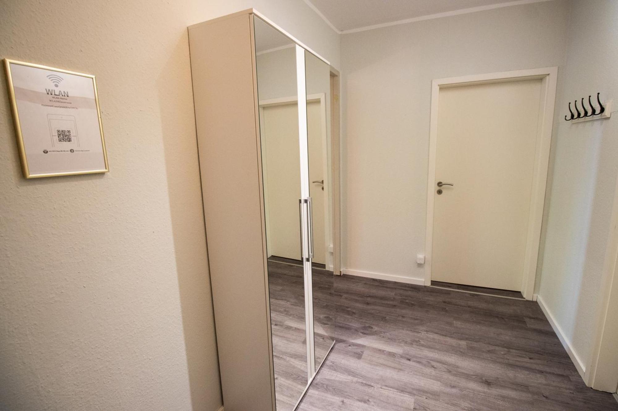 Schoene Wohnung Fuer 4 Gaeste An Der Eilenriede Mit Kostenlosen Parkplaetzen Hannover Exterior photo