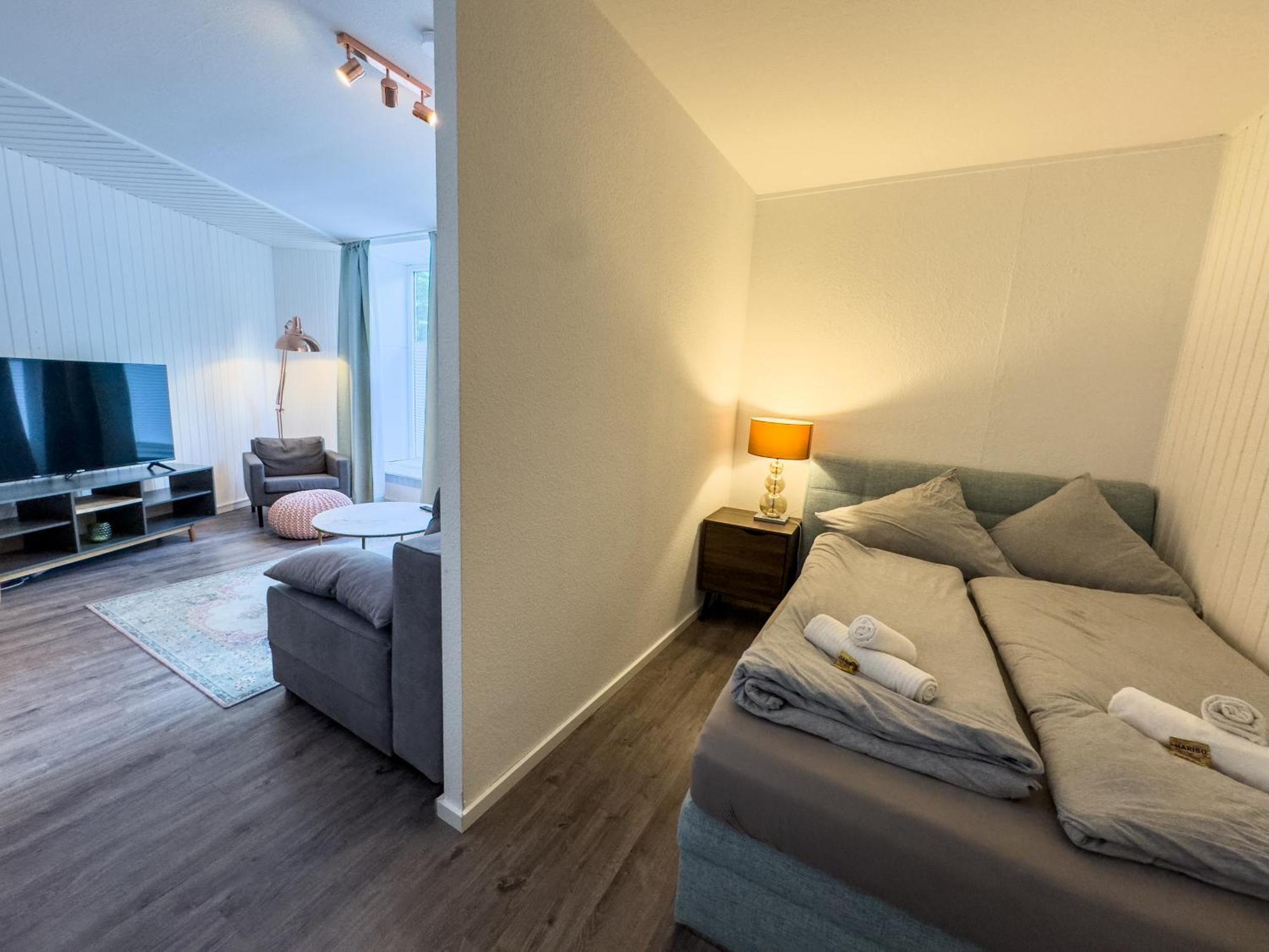 Schoene Wohnung Fuer 4 Gaeste An Der Eilenriede Mit Kostenlosen Parkplaetzen Hannover Exterior photo