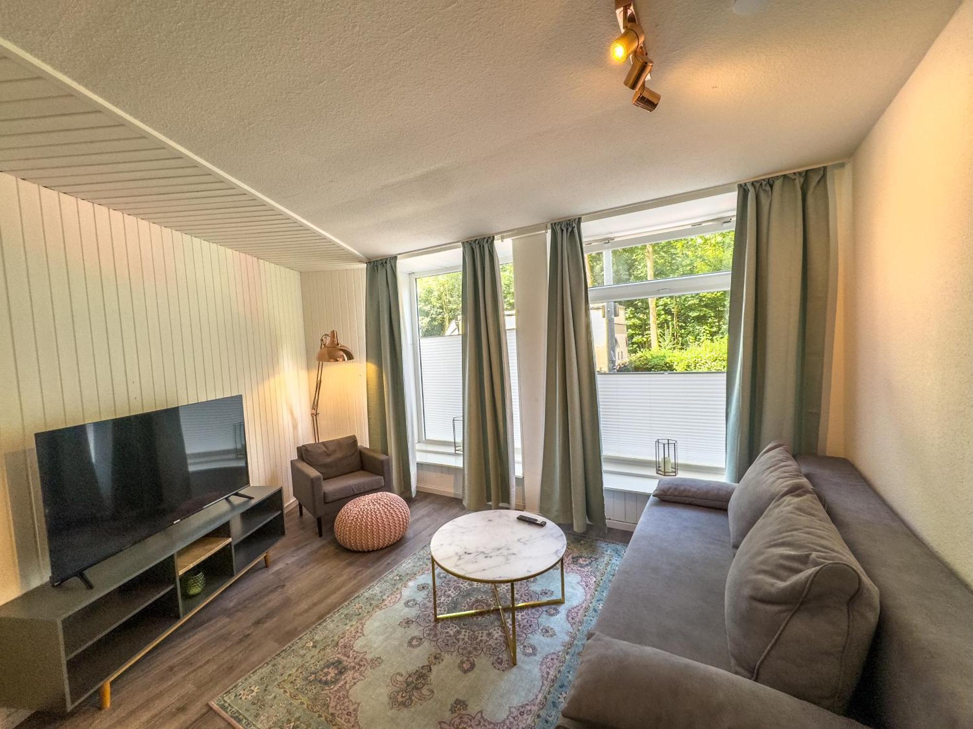 Schoene Wohnung Fuer 4 Gaeste An Der Eilenriede Mit Kostenlosen Parkplaetzen Hannover Exterior photo